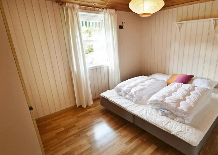 Prázdninový dům 10 Person In Tvedestrand-by Traum